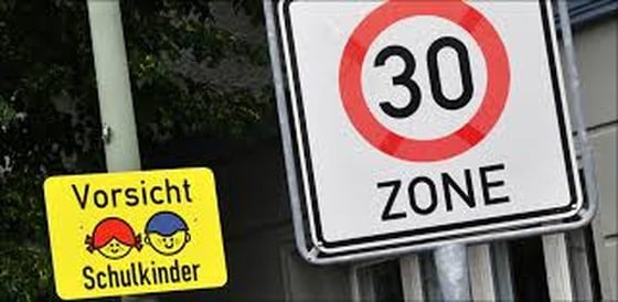 Schutz unserer Kinder durch Einrichtung Tempo-30-Zonen in Quartierstrassen